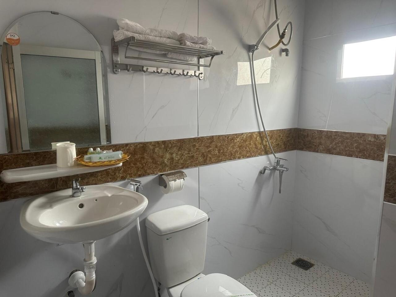 Du Hung 1 Hotel Ha Tien Εξωτερικό φωτογραφία